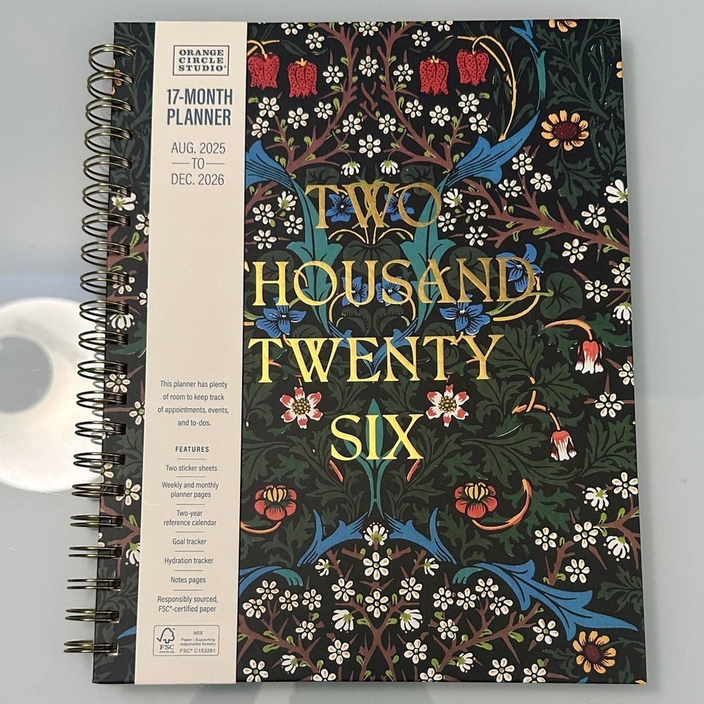 NWT Orange Circle Studio 17-Month Planner